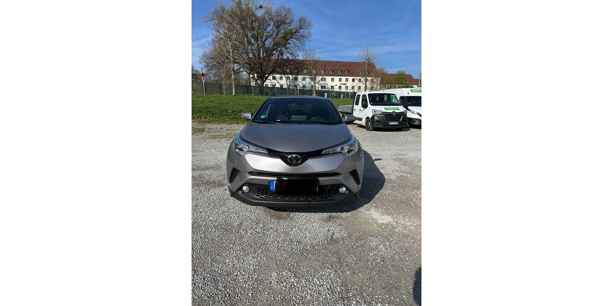 Toyota C-HR 80.700 km 16.000 &euro; Ostfildern 73760