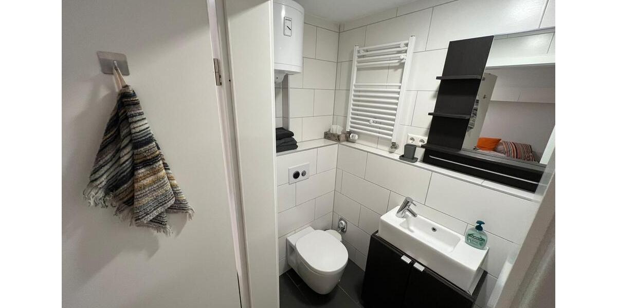 Dachgeschoßwohnung Stuttgart Lehen - 1 Zimmer, 27 m&sup2;, 850&euro; | Angebot:27584486