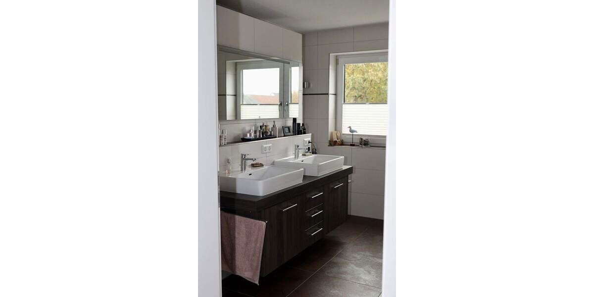 Einfamilienhaus Ludwigsburg Pflugfelden - 5 Zimmer, 183 m&sup2;, 1.250.000&euro; | Angebot:25839140