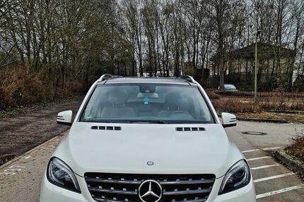 Mercedes-Benz ML 350 189.000 km 21.000 &euro; Leonberg 71229