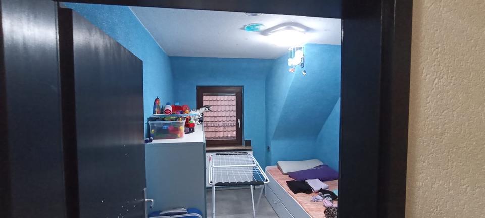 Dachgeschoßwohnung Heilbronn Böckingen - 4 Zimmer, 74 m&sup2;, 275.000&euro; | Angebot:25368878