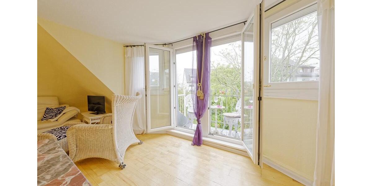 Dachgeschoßwohnung Stuttgart Feuerbach - 1 Zimmer, 70 m&sup2;, 1.050&euro; | Angebot:27597760