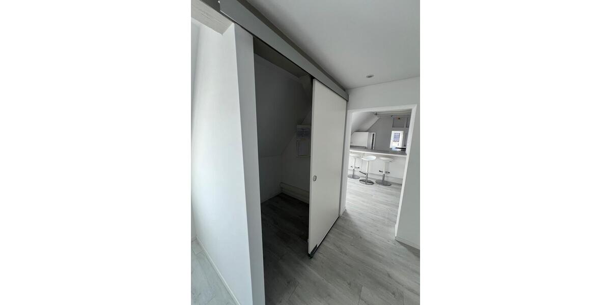 Mehrfamilienhaus, Wohnhaus Ludwigsburg Hoheneck - 20 Zimmer, 300 m&sup2;, 1.000.000&euro; | Angebot:25823883