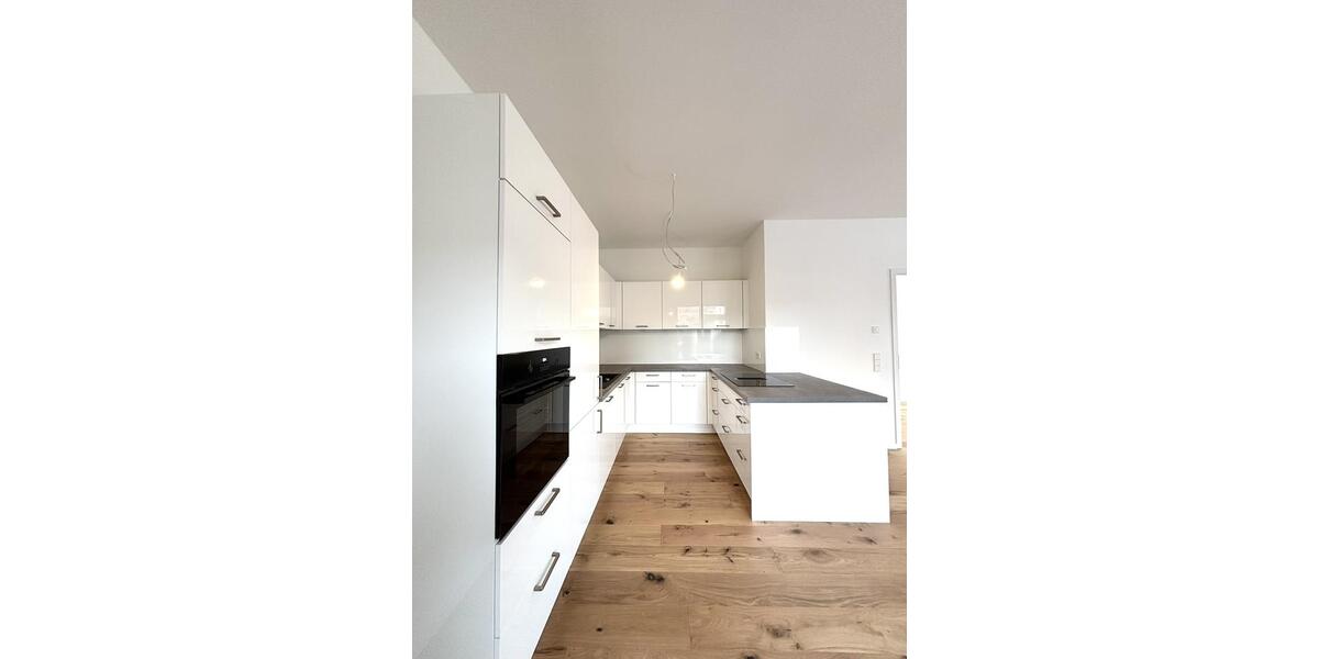 Erdgeschoßwohnung Sindelfingen - 2 Zimmer, 89 m&sup2;, 1.280&euro; | Angebot:25854092