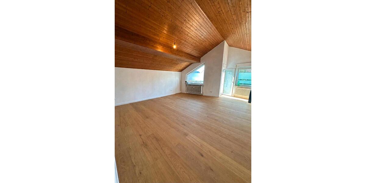 Dachgeschoßwohnung Stuttgart Fasanenhof-Ost - 2 Zimmer, 64 m&sup2;, 1.150&euro; | Angebot:27581943