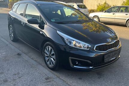 Kia ceed Sportswagon 125.000 km 8.899 &euro; Möglingen/Ludwigsburg 71696