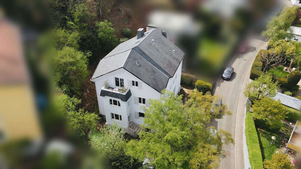 Einfamilienhaus Stuttgart Stuttgart-Ost - 14 Zimmer, 300 m&sup2;, 1.950.000&euro; | Angebot:23666538