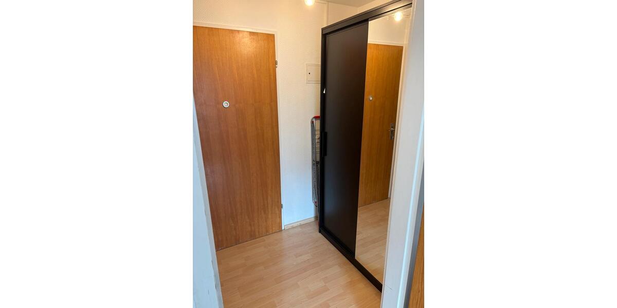 Etagenwohnung Ludwigsburg Oßweil - 1 Zimmer, 32 m&sup2;, 590&euro; | Angebot:25931251