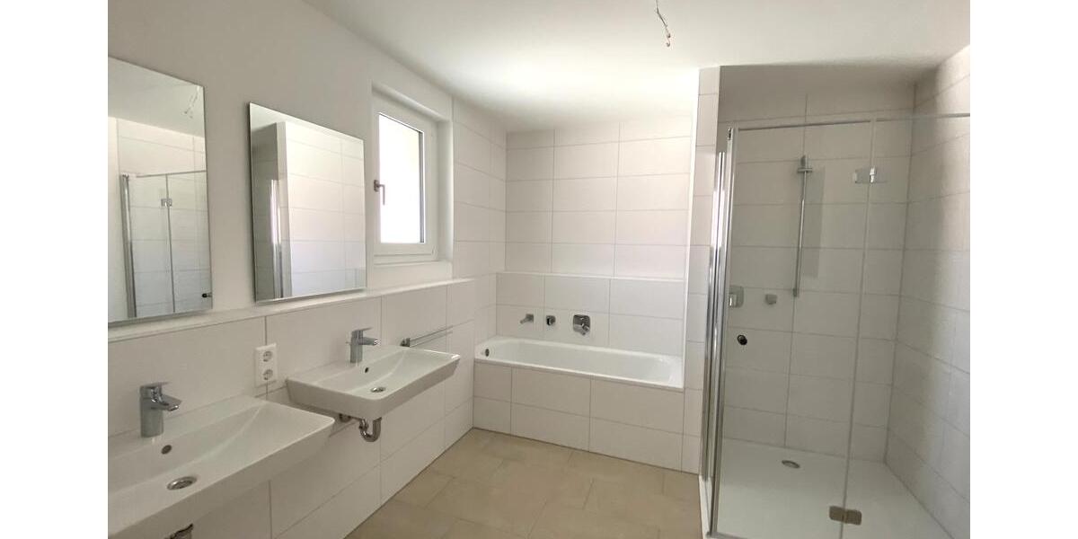 Etagenwohnung Leonberg - 4 Zimmer, 105 m&sup2;, 1.837&euro; | Angebot:23644746