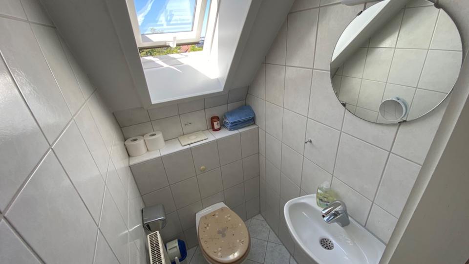 Dachgeschoßwohnung Stuttgart Stuttgart-West - 3.5 Zimmer, 65 m&sup2;, 249.000&euro; | Angebot:27163089