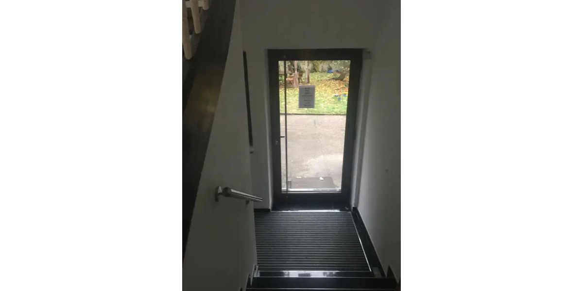 Etagenwohnung Stuttgart Feuerbach - 3 Zimmer, 94 m&sup2;, 1.300&euro; | Angebot:25547186