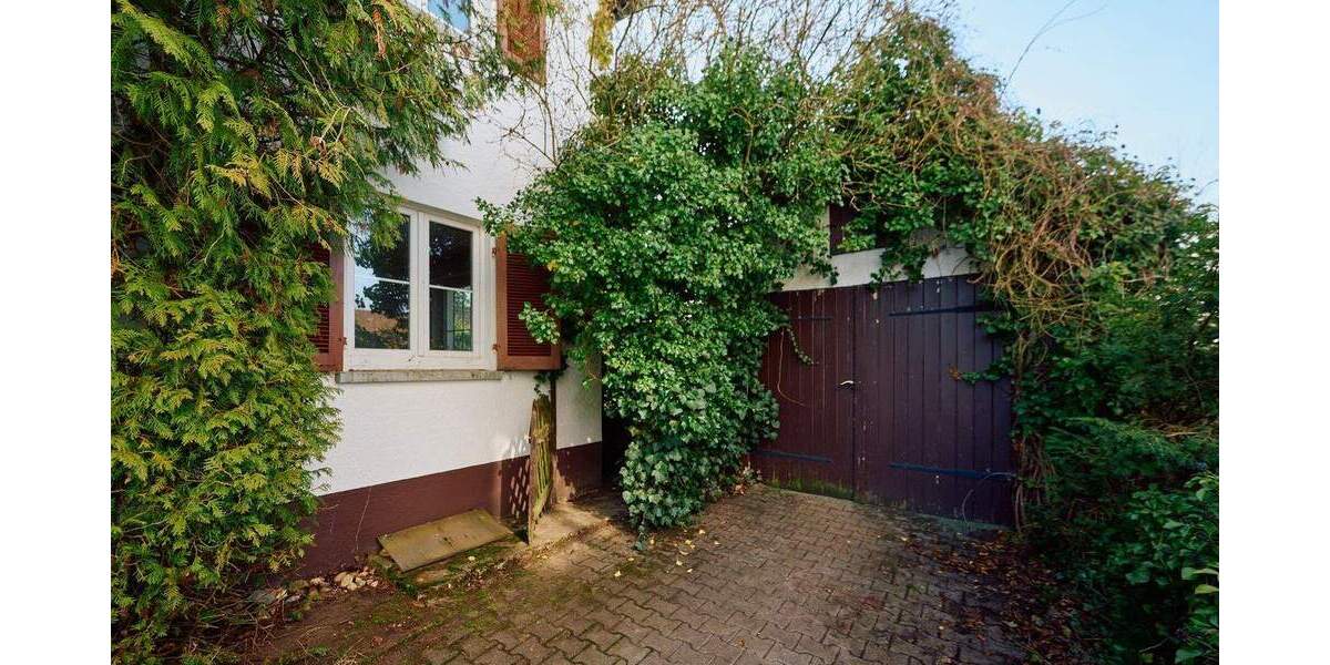 Einfamilienhaus Böblingen - 8 Zimmer, 162 m&sup2;, 648.500&euro; | Angebot:25676168