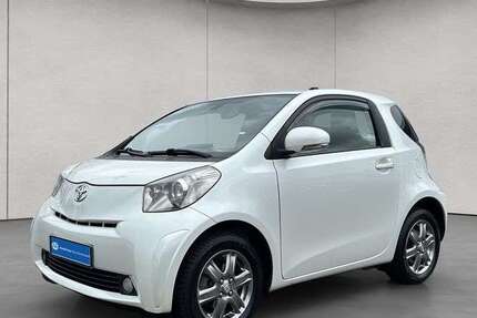 Toyota iQ 98.500 km 5.460 &euro; Esslingen am Neckar 73730