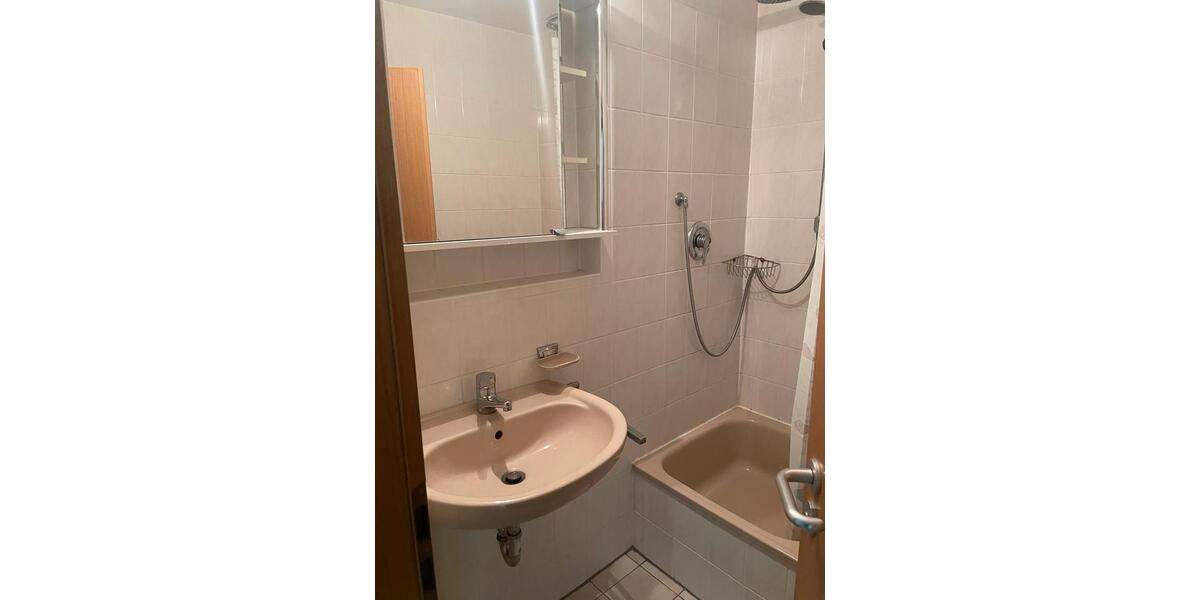 Erdgeschoßwohnung Kornwestheim - 1.5 Zimmer, 36 m&sup2;, 195.000&euro; | Angebot:26790547