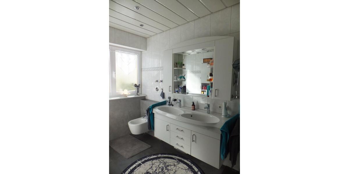 Hochparterre Waiblingen Beinstein - 4.5 Zimmer, 130 m&sup2;, 585.000&euro; | Angebot:26398822