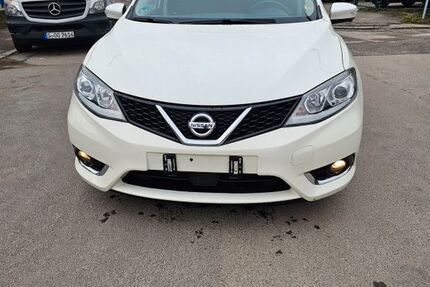 Nissan Pulsar 145.957 km 5.750 &euro; Stuttgart 70376