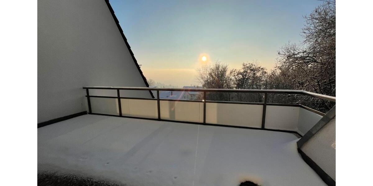 Etagenwohnung Esslingen am Neckar Hegensberg - 4 Zimmer, 90 m&sup2;, 1.300&euro; | Angebot:27595298