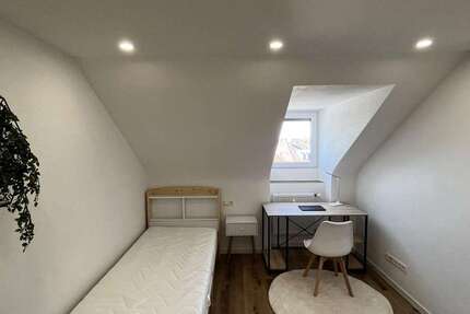 Wohnung Heilbronn - 1 Zimmer, 155 m&sup2;, 468&euro; | Angebot:26460830