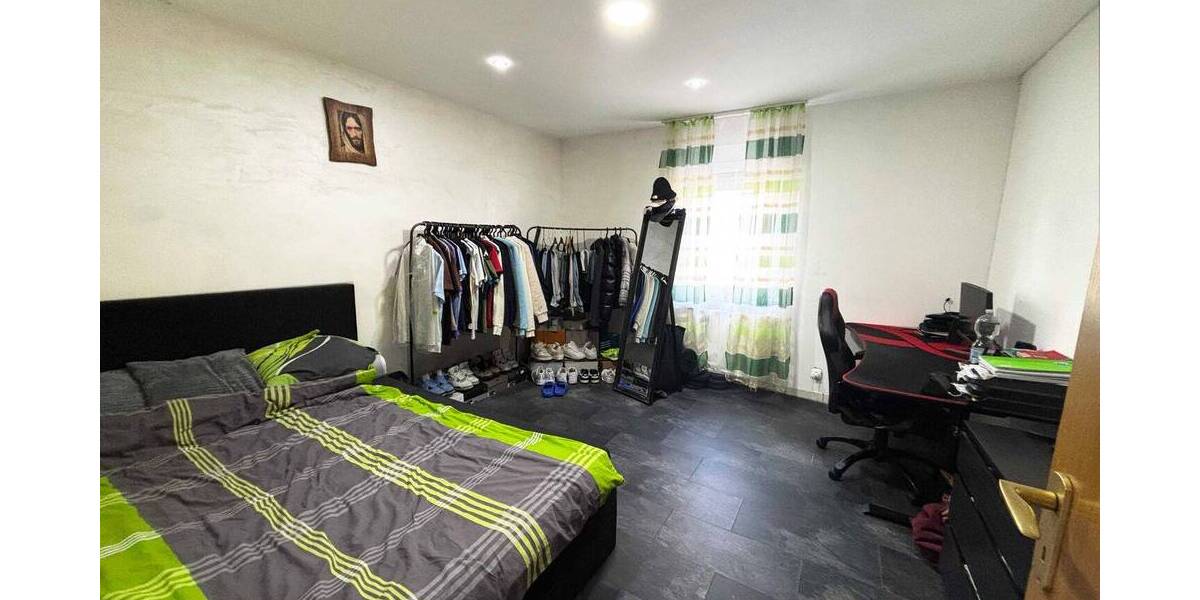 Mehrfamilienhaus, Wohnhaus Stuttgart Feuerbach - 8 Zimmer, 130 m&sup2;, 598.000&euro; | Angebot:26455133