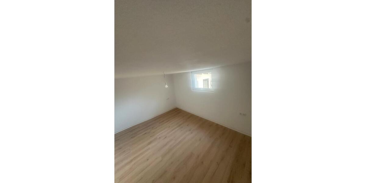 Erdgeschoßwohnung Ludwigsburg Eglosheim - 2 Zimmer, 35 m&sup2;, 600&euro; | Angebot:26444696