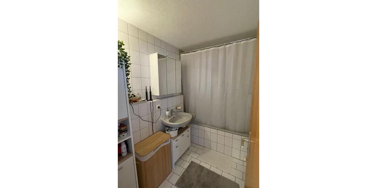 Etagenwohnung Kornwestheim - 2.5 Zimmer, 68 m&sup2;, 900&euro; | Angebot:27578297
