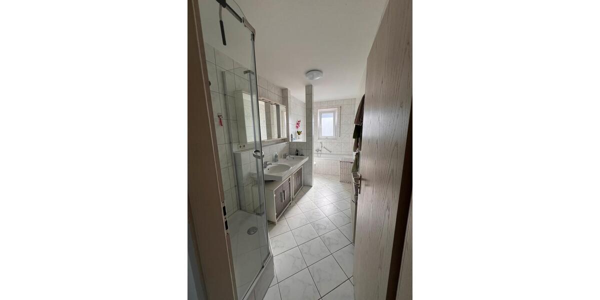 Etagenwohnung Waiblingen Bittenfeld - 3.5 Zimmer, 88 m&sup2;, 1.400&euro; | Angebot:26305356