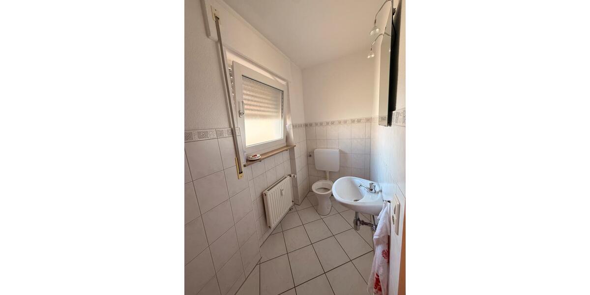 Etagenwohnung Hemmingen - 3.5 Zimmer, 85 m&sup2;, 1.350&euro; | Angebot:27549085