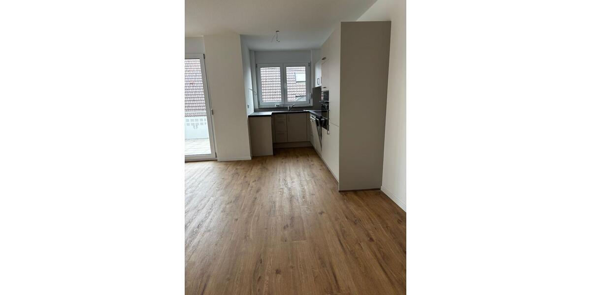 Etagenwohnung Leonberg - 3.5 Zimmer, 90 m&sup2;, 1.490&euro; | Angebot:27585985