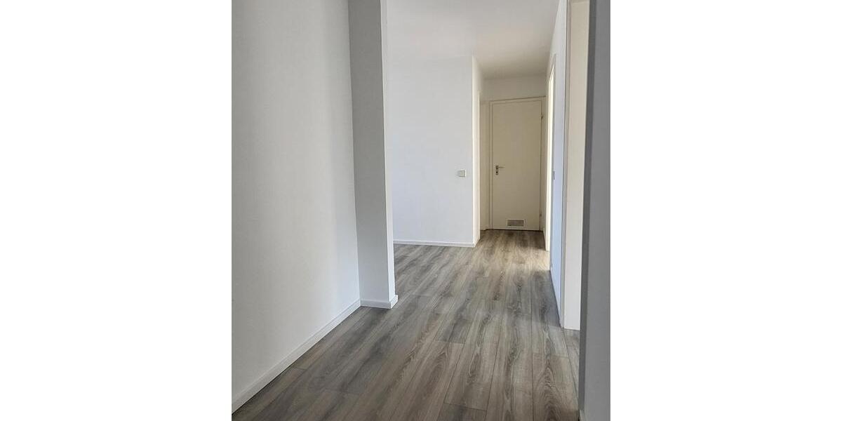 Etagenwohnung Esslingen am Neckar Pliensauvorstadt - 3.5 Zimmer, 82 m&sup2;, 327.900&euro; | Angebot:26400604