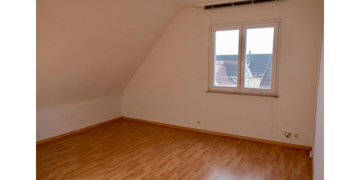 Dachgeschoßwohnung Stuttgart Vaihingen - 3 Zimmer, 57 m&sup2;, 1.100&euro; | Angebot:27564786
