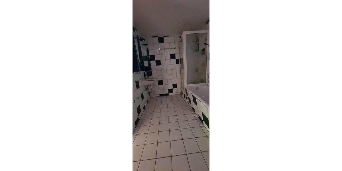 Erdgeschoßwohnung Waiblingen - 4.5 Zimmer, 103 m&sup2;, 1.550&euro; | Angebot:27597199