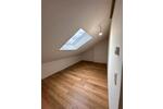 Dachgeschoßwohnung Markgröningen - 2.5 Zimmer, 80 m&sup2;, 1.375&euro; | Angebot:25267862