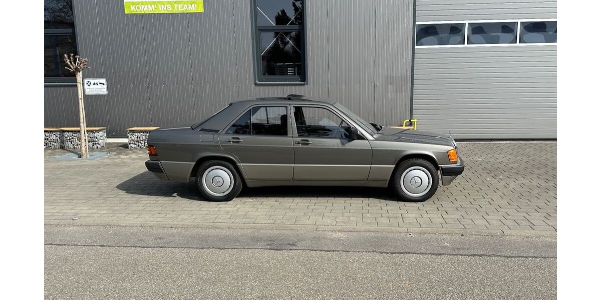 Mercedes-Benz 190 125.000 km 11.500 &euro; Urbach 73660