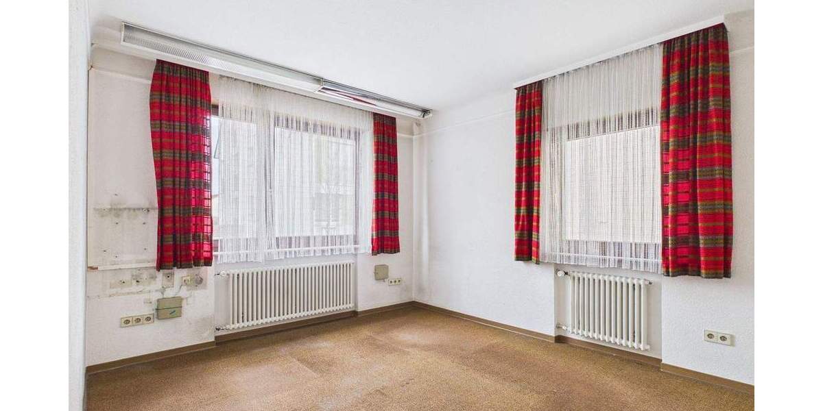 Einfamilienhaus Fellbach - 1 Zimmer, 128 m&sup2;, 545.000&euro; | Angebot:25697777