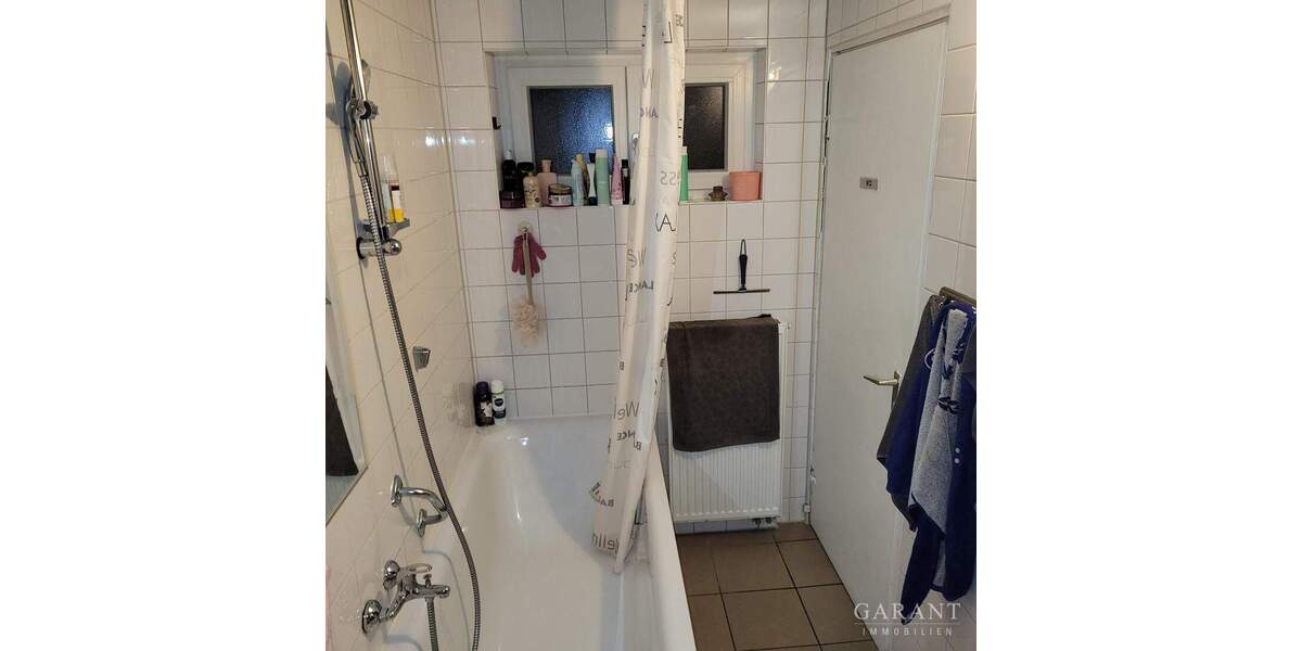 Mehrfamilienhaus, Wohnhaus Asperg - 8 Zimmer, 181 m&sup2;, 460.000&euro; | Angebot:25781247