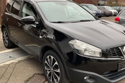 Nissan Qashqai+2 137.400 km 7.300 &euro; Möglingen 71696