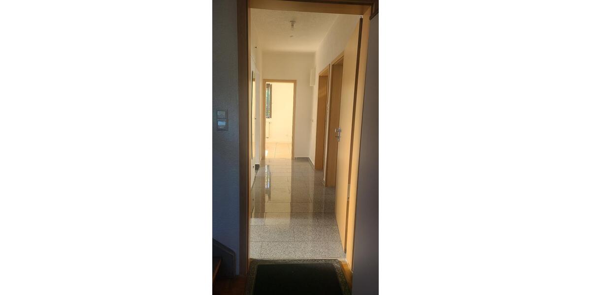 Etagenwohnung Stuttgart Feuerbach - 3 Zimmer, 65 m&sup2;, 1.200&euro; | Angebot:27595394