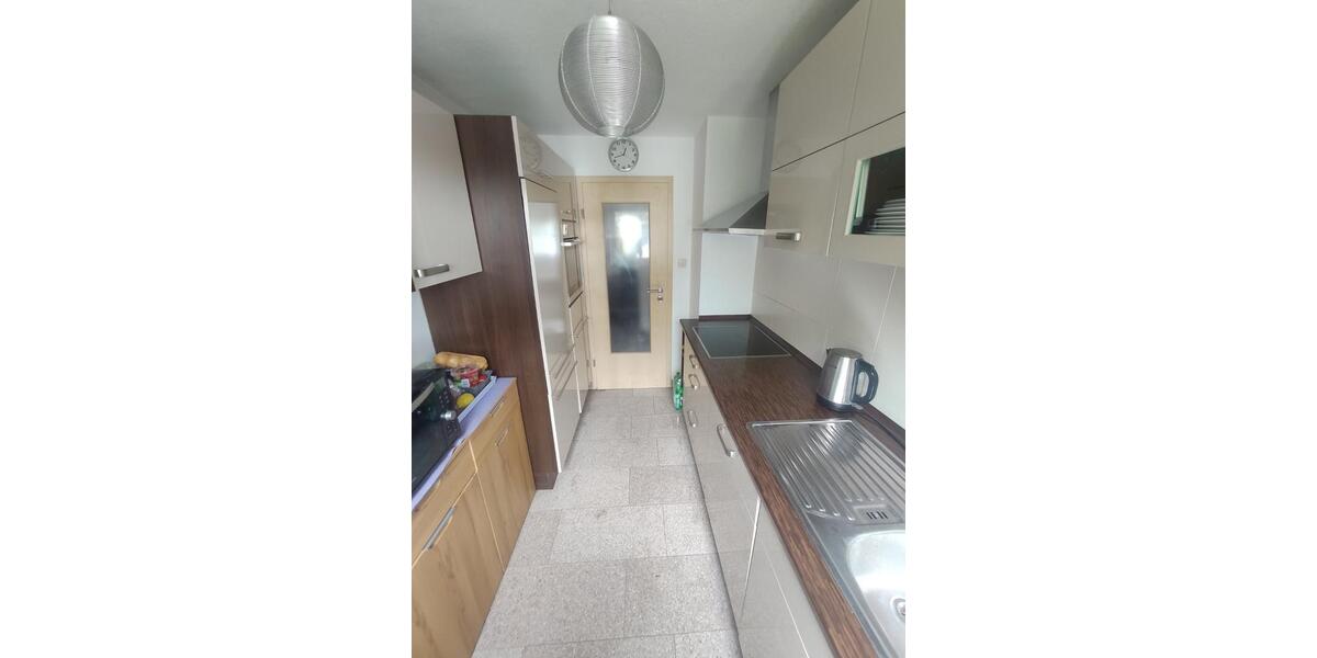 Etagenwohnung Leonberg - 3 Zimmer, 65 m&sup2;, 890&euro; | Angebot:25351926