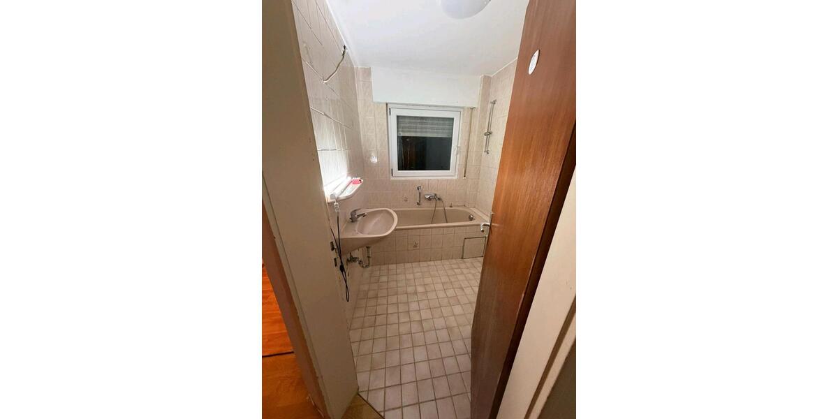 Erdgeschoßwohnung Brackenheim - 3 Zimmer, 78 m&sup2;, 1.000&euro; | Angebot:24878627