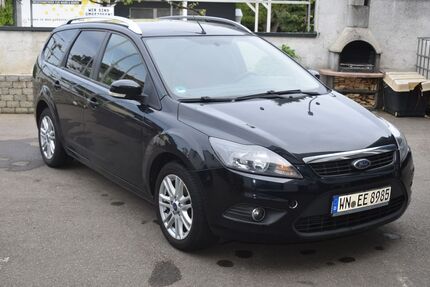 Ford Focus 141.488 km 3.099 &euro; Fellbach 70736