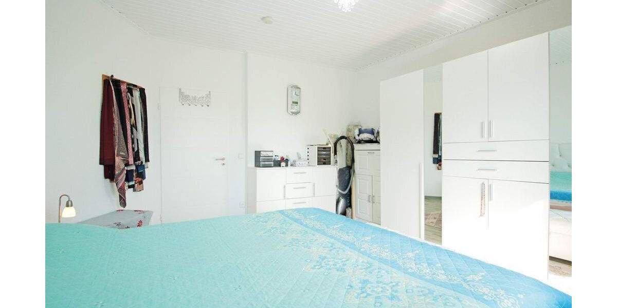 Etagenwohnung Stuttgart Zuffenhausen - 4 Zimmer, 99 m&sup2;, 350.000&euro; | Angebot:25732383