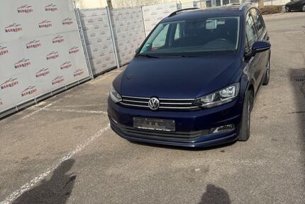 VW Touran 186.200 km 11.800 &euro; Stuttgart 70374