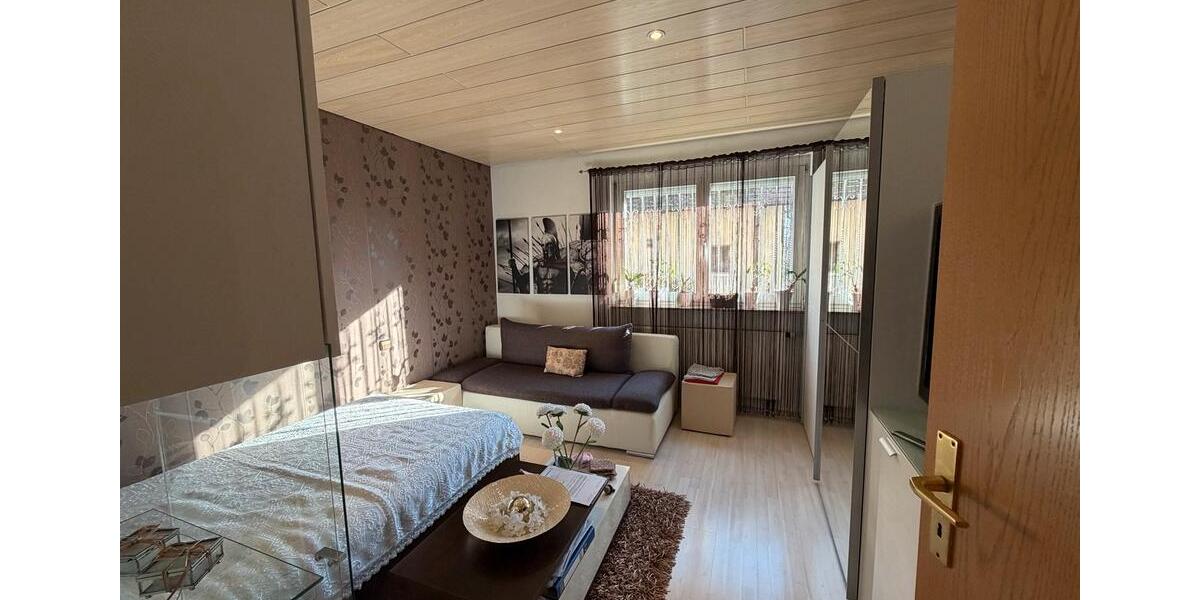 Erdgeschoßwohnung Leonberg - 3.5 Zimmer, 80 m&sup2;, 375.000&euro; | Angebot:25409085