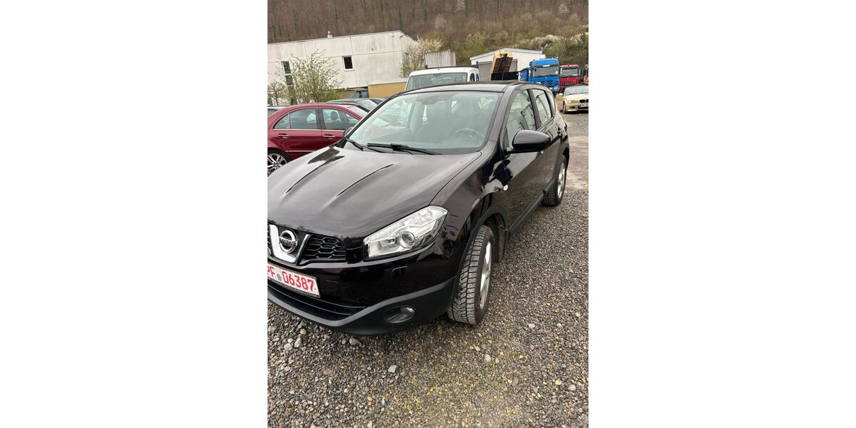 Nissan Qashqai 180.700 km 6.900 &euro; MÖNSHEIM 71297
