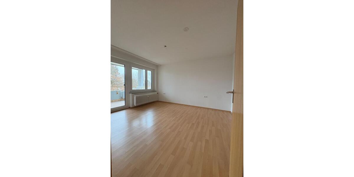 Einfamilienhaus Backnang - 3.5 Zimmer, 119 m&sup2;, 1.320&euro; | Angebot:25380390