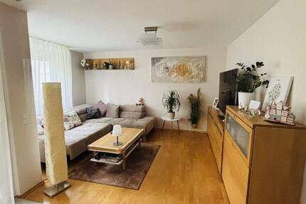 Haus Fellbach Schmiden - 9 Zimmer, 184 m&sup2;, 749.000&euro; | Angebot:25654311