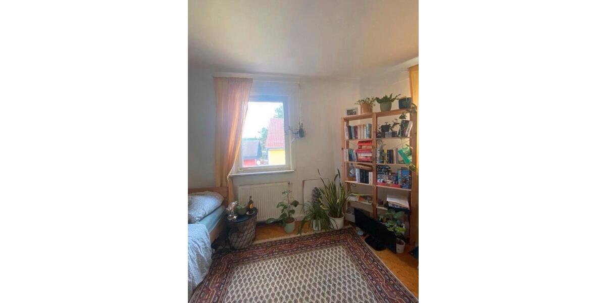 Etagenwohnung Stuttgart Luginsland - 4 Zimmer, 105 m&sup2;, 540&euro; | Angebot:25887864