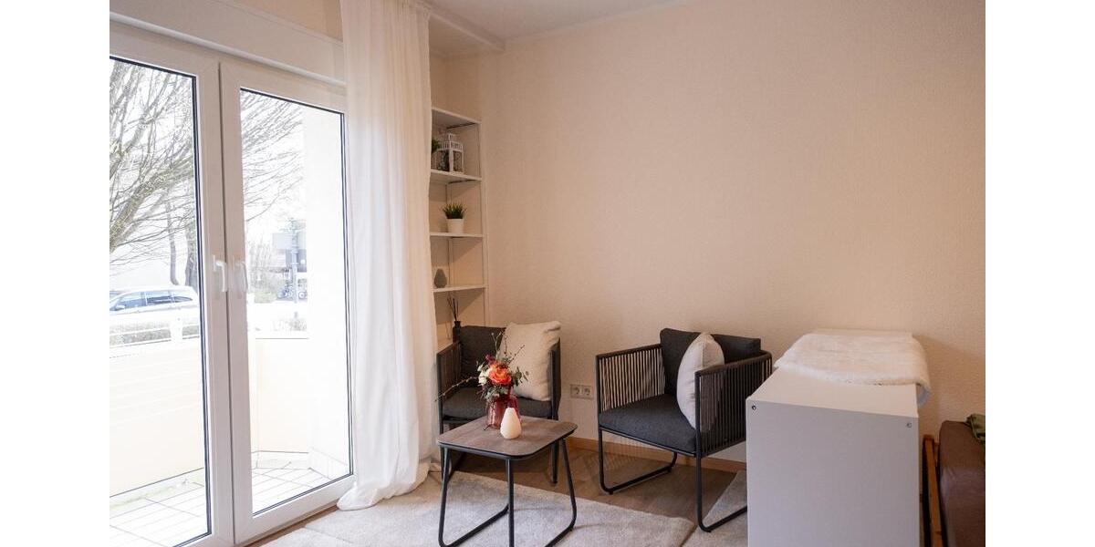 Hochparterre Stuttgart Degerloch - 1.5 Zimmer, 28 m&sup2;, 785&euro; | Angebot:25840408