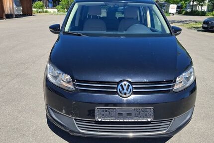 VW Touran 209.106 km 5.990 &euro; Kernen i. r 71394