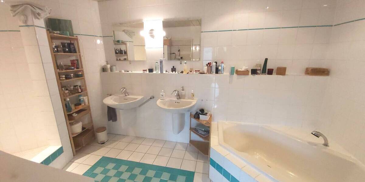 Etagenwohnung Fellbach - 2 Zimmer, 89 m&sup2;, 1.100&euro; | Angebot:25802179